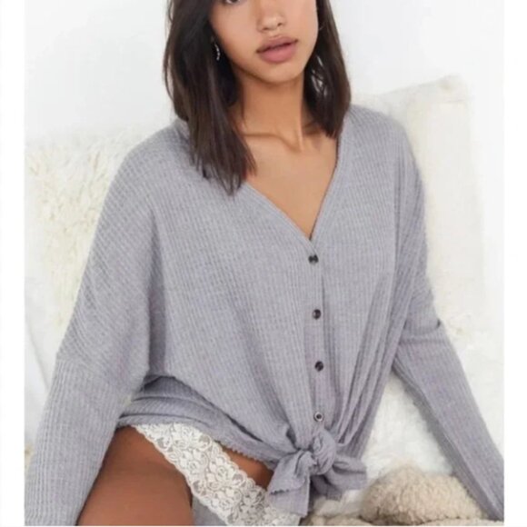 Urban Outfitters Out From Under Oversized Thermal - Picture 3 of 8